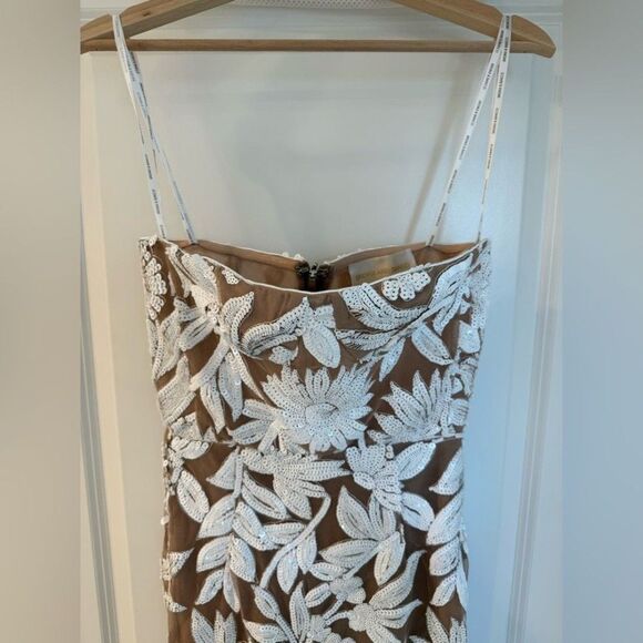 NEW Bronx and Banco Dahlia Maxi Dress in White Silver Floral Strapless - Picture 11 of 12